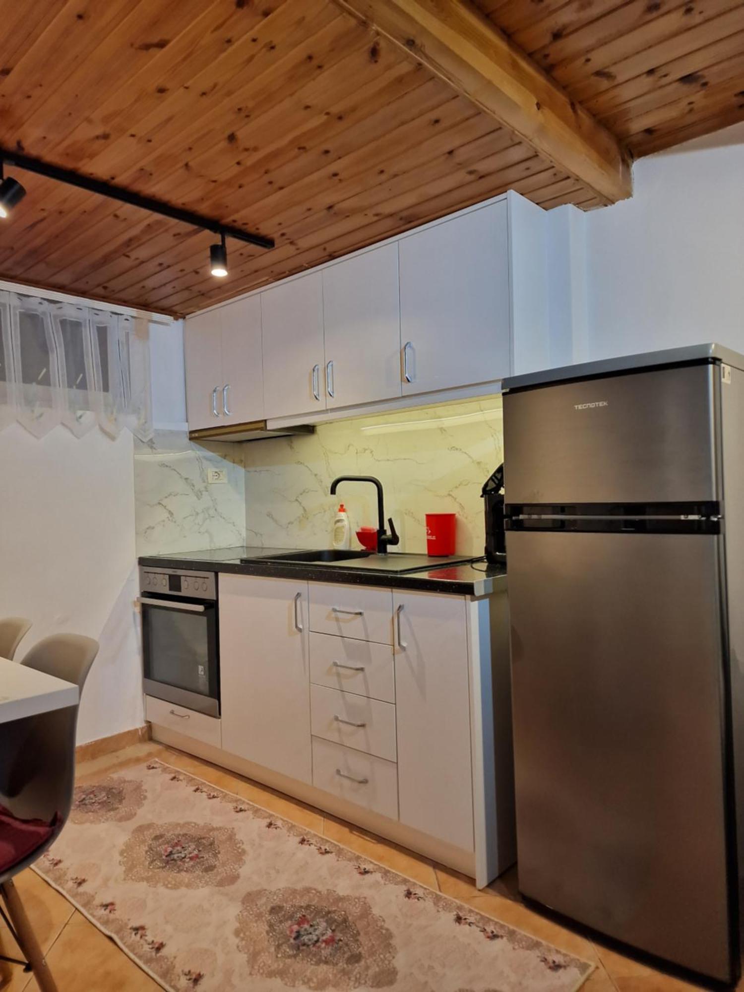 Apartment Antigona Gjirokaster Luaran gambar